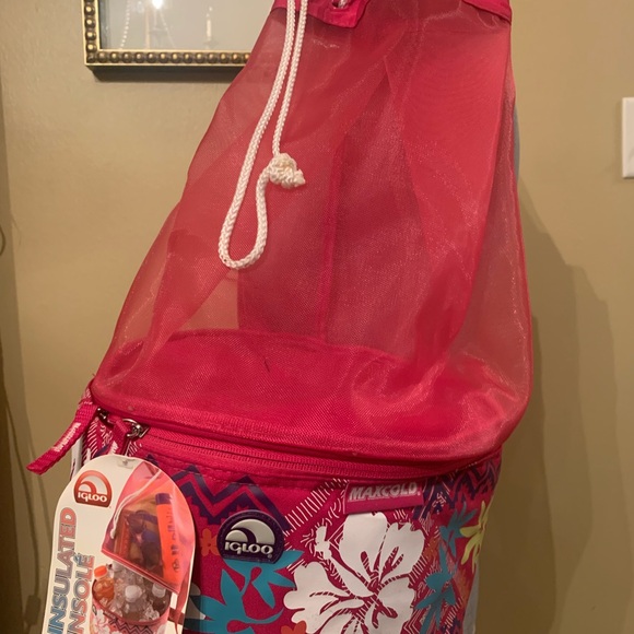 Igloo Max Cold Insulated Cooling Tote - Picture 4 of 14